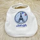 Lätzchen für Jonah mit Eiffelturm-Doodle-Applikation und Name bestickt